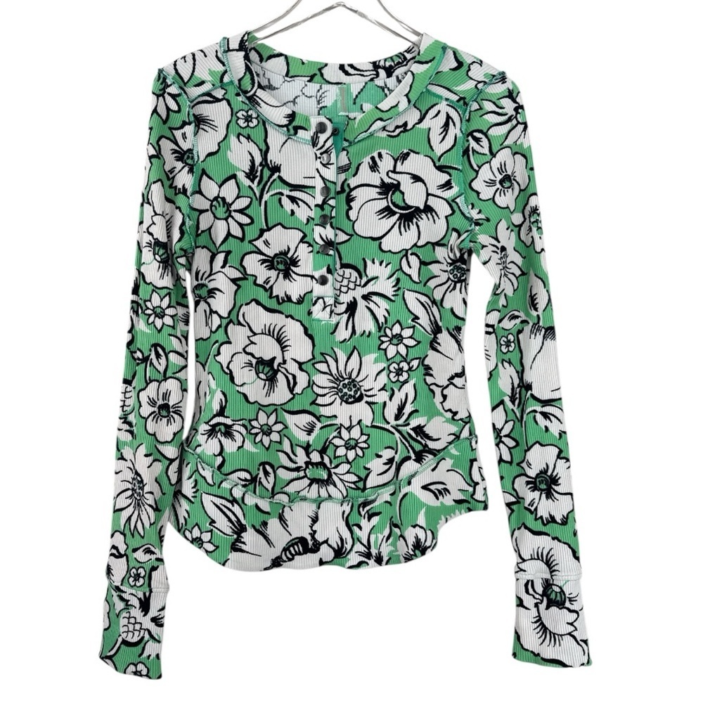 FP Movement Rally Layer Top in Garden Floral Kelly Size Large